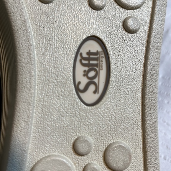 New Sofft Beekon Slip-on Mule Shoes Sneakers Snake Pattern Airport Friendly 7.5M - Picture 8 of 16